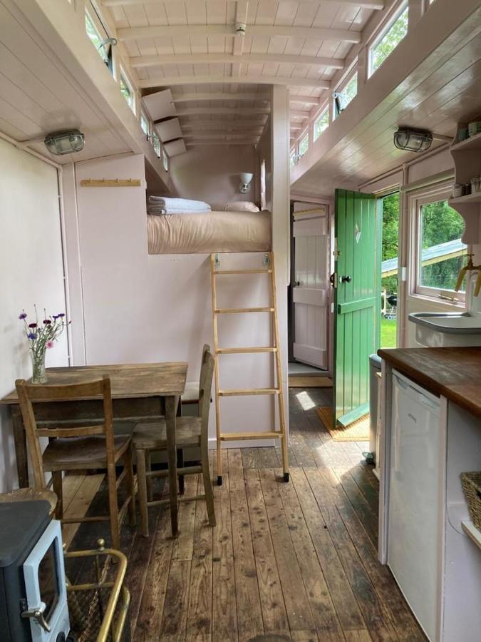 The Showman'S Wagon Wincanton Buitenkant foto